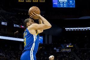 生涯场均7.3分！Scotto：公牛与凯文-诺克斯达成签约协议