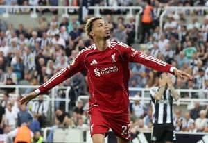 迪福：就目前状态而言，埃基蒂克比伊萨克更适合出任红军的9号位